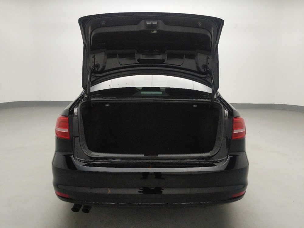2015 Volkswagen Jetta - Trunk