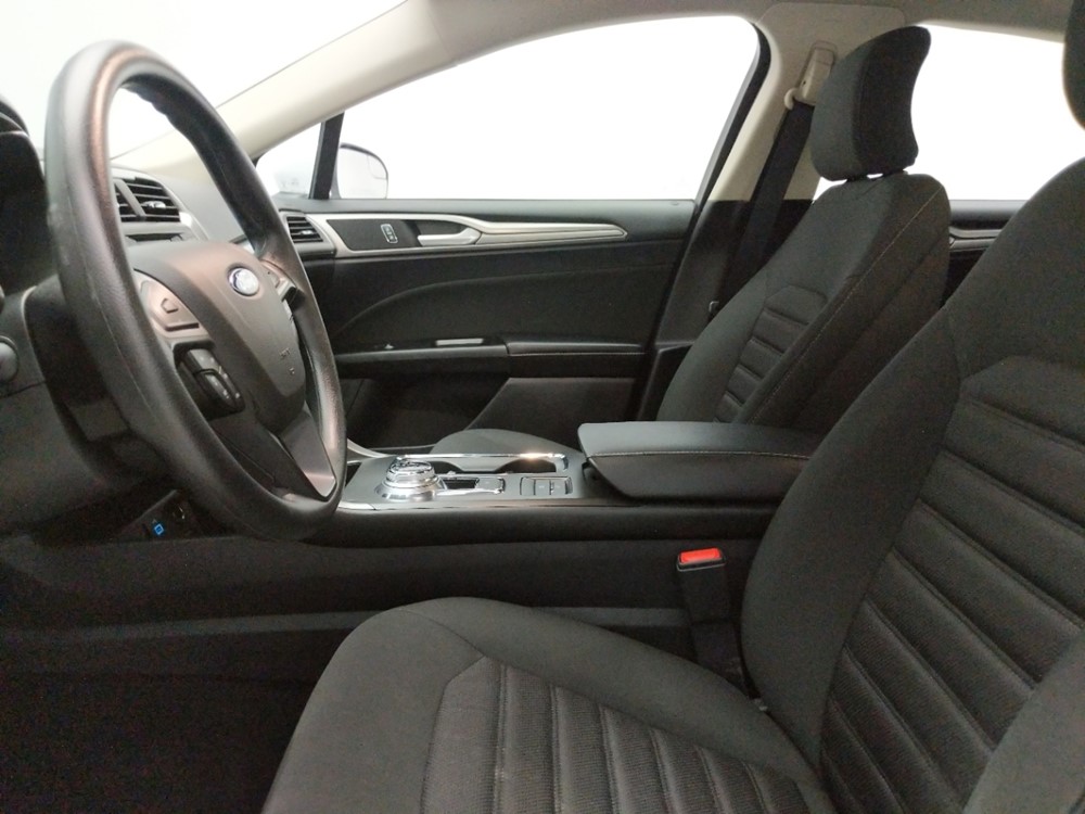 2017 Ford Fusion - Driver Front Seat