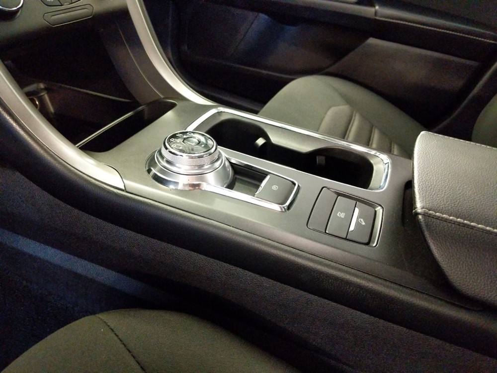 2017 Ford Fusion - Center Console/Cup Holders