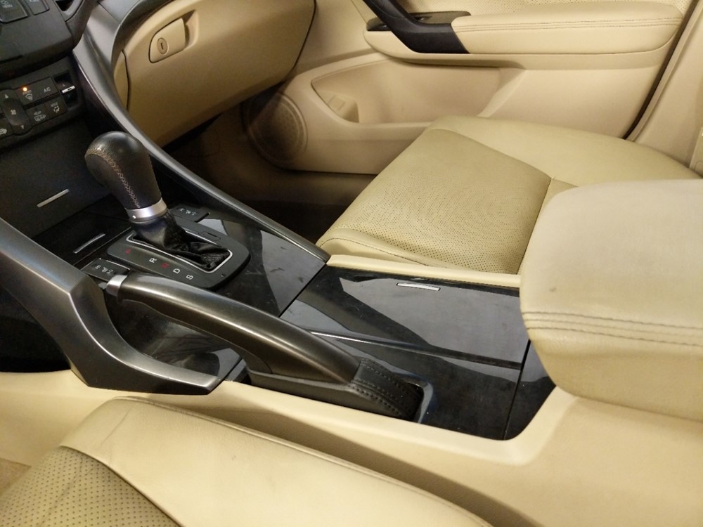 2012 Acura TSX - Center Console/Cup Holders