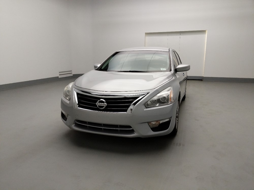 2015 Nissan Altima - Driver Front Hood