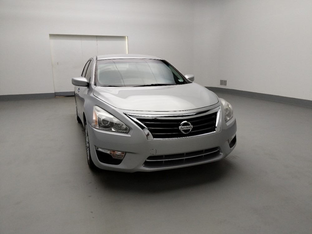 2015 Nissan Altima - Passenger Front Hood