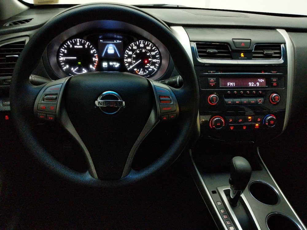 2015 Nissan Altima - Driver Dash