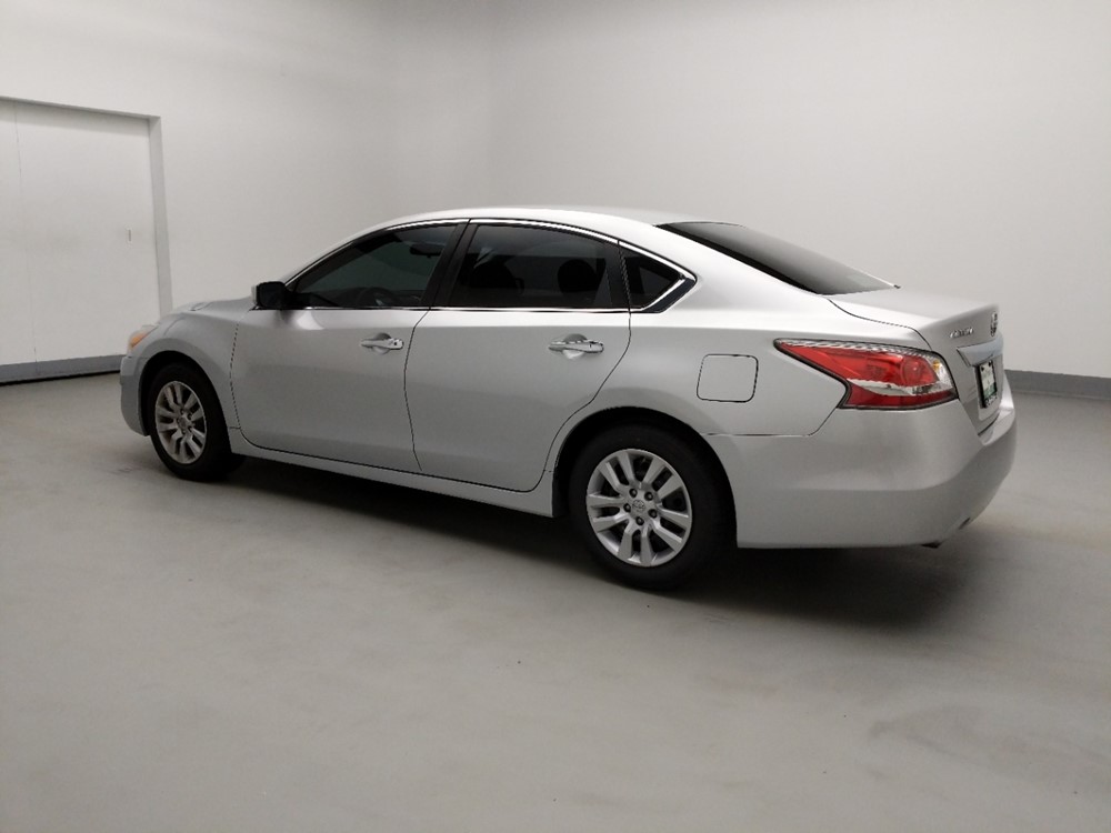 2015 Nissan Altima - Driver Rear Side