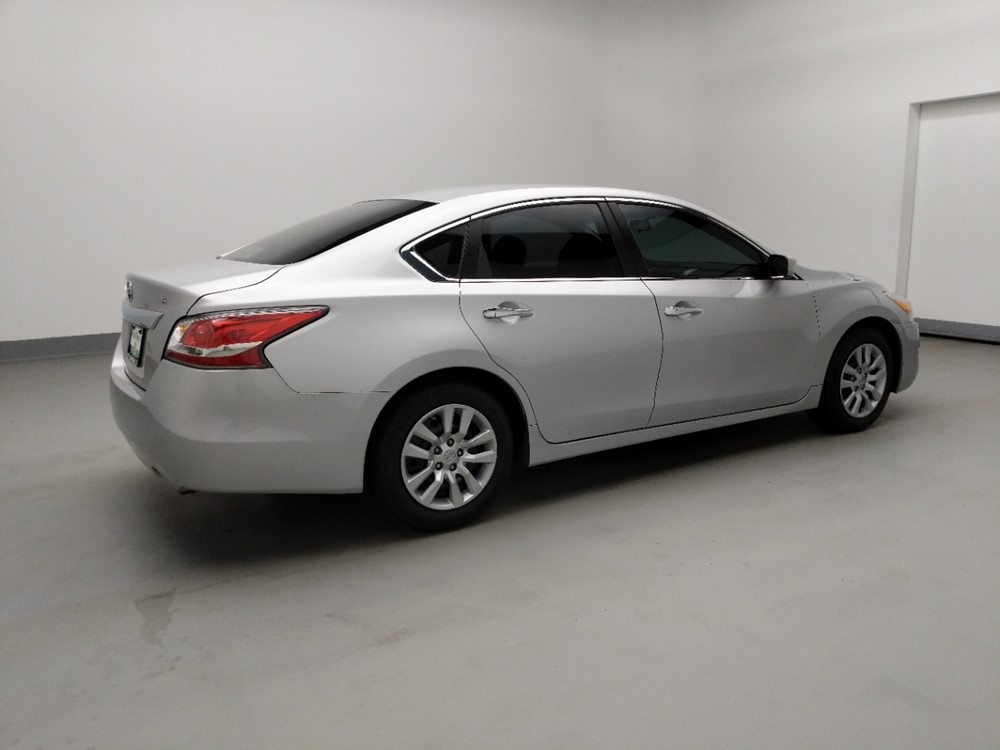 2015 Nissan Altima - Passenger Rear Side
