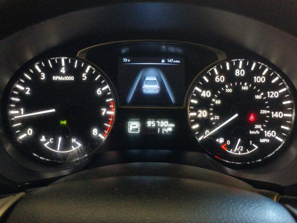 2015 Nissan Altima - Odometer Close Up