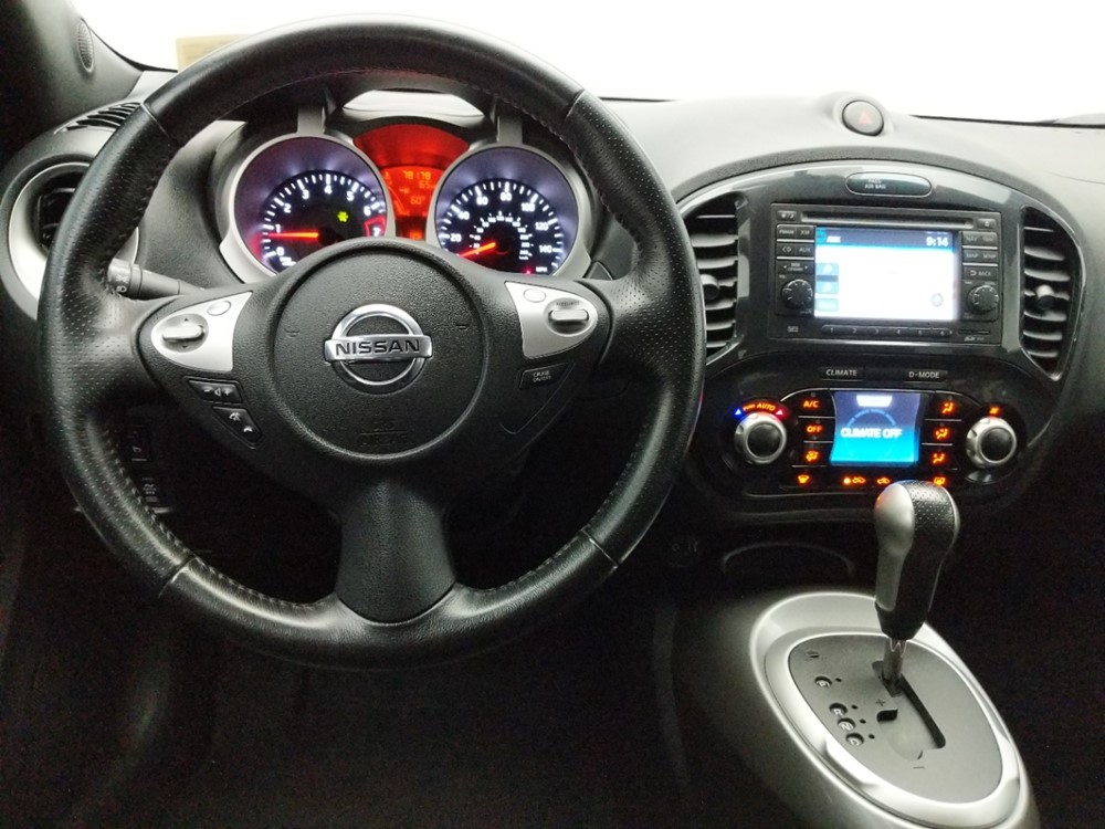 2012 Nissan JUKE - Driver Dash