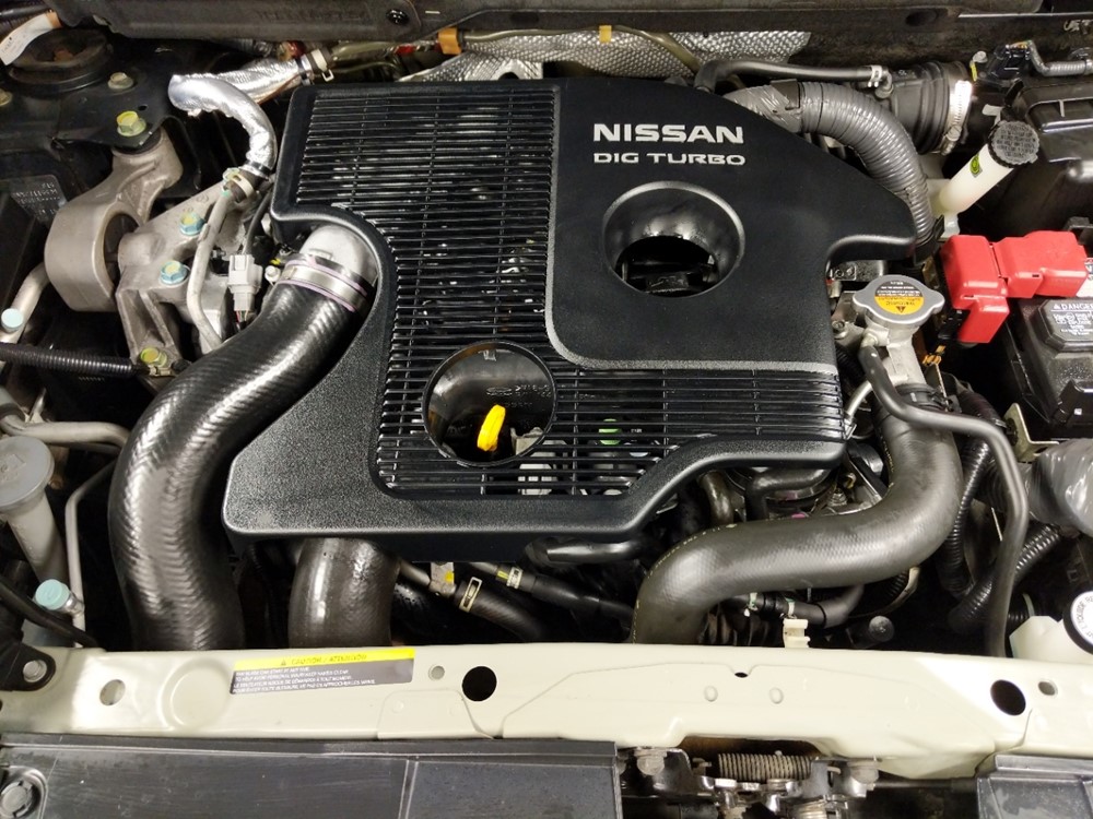 2012 Nissan JUKE - Engine