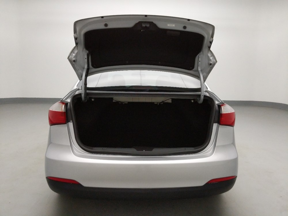 2016 Kia Forte - Trunk