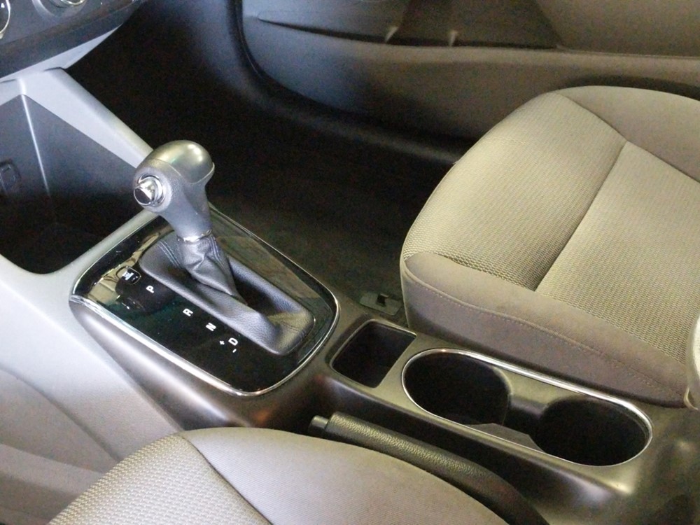 2017 Kia Forte - Center Console/Cup Holders
