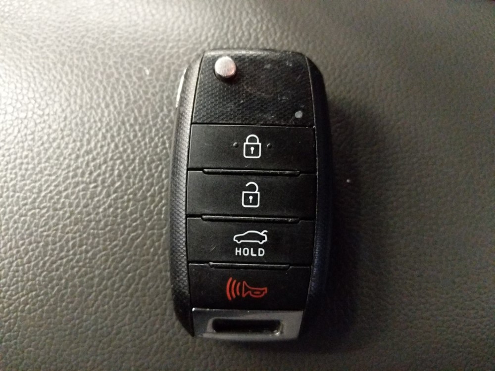 2017 Kia Forte - Keys