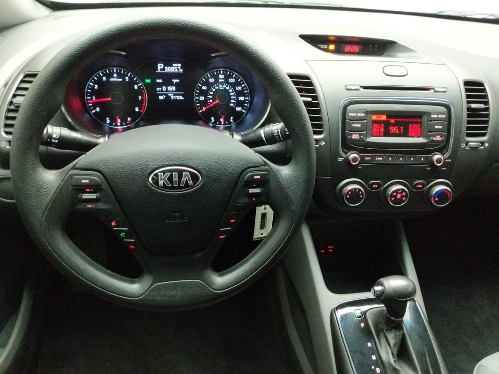 2017 Kia Forte - Driver Dash