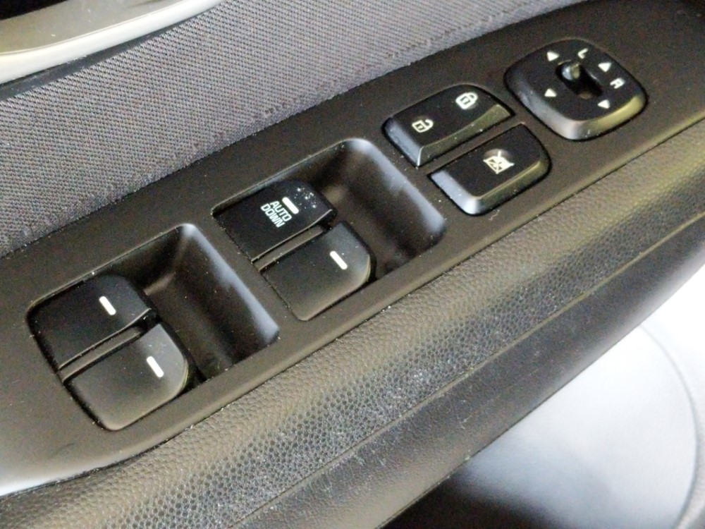 2015 Kia Soul - Driver Power Windows/Lock Control