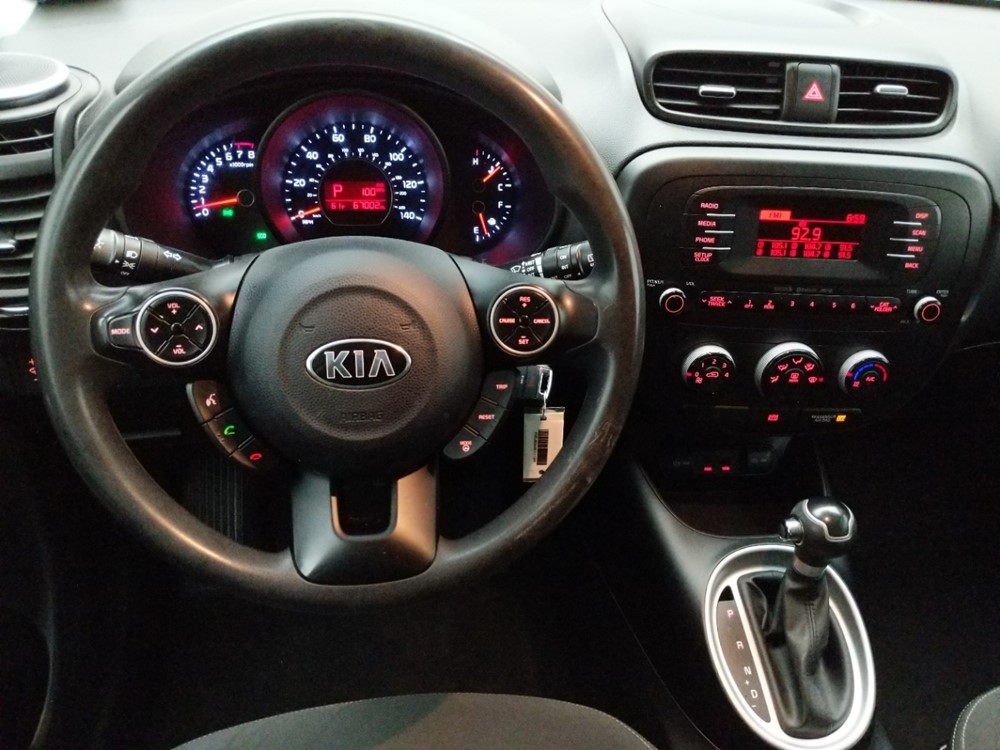 2015 Kia Soul - Driver Dash