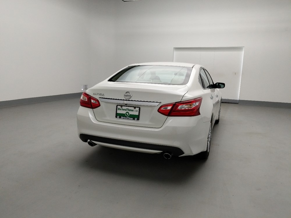 2016 Nissan Altima - Passenger Rear Trunk