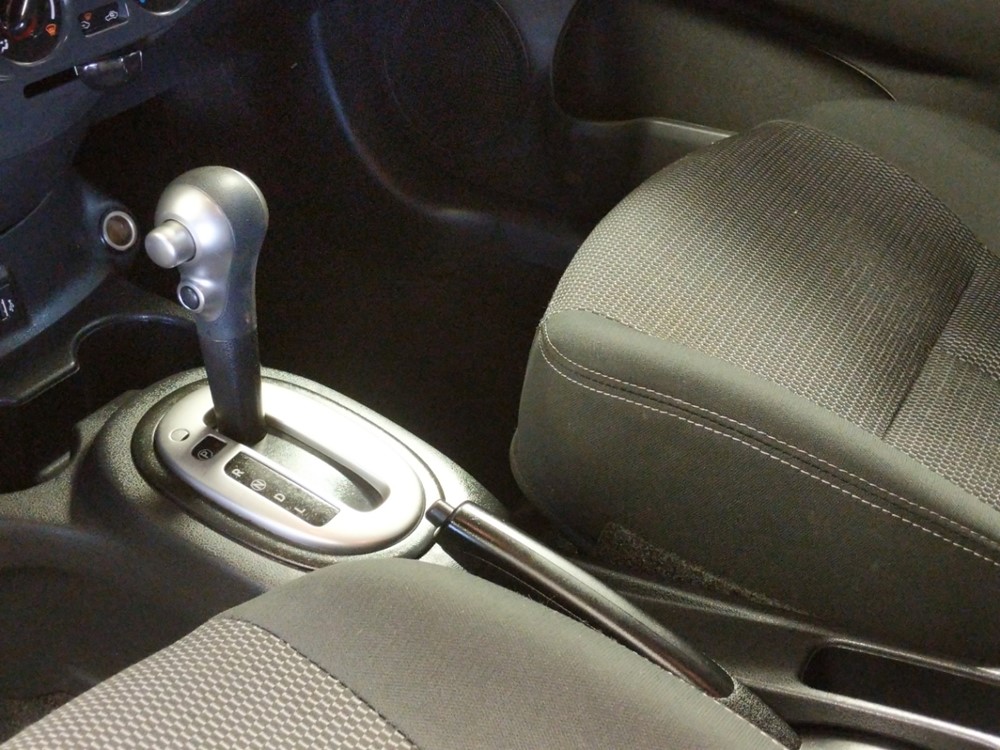 2017 Nissan Versa - Center Console/Cup Holders