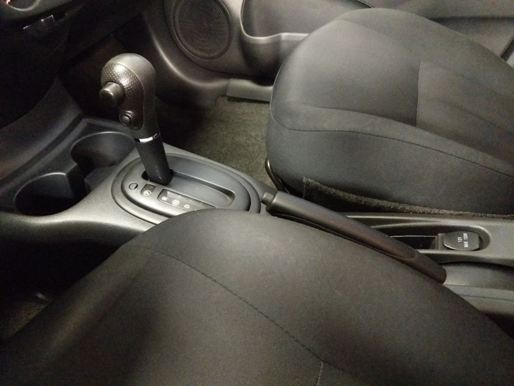 2016 Nissan Versa - Center Console/Cup Holders