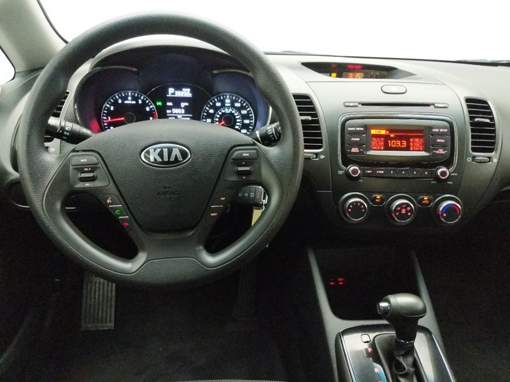 2017 Kia Forte - Driver Dash
