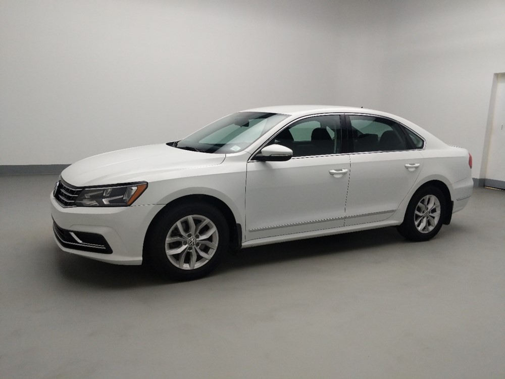2016 Volkswagen Passat - Driver Front Side