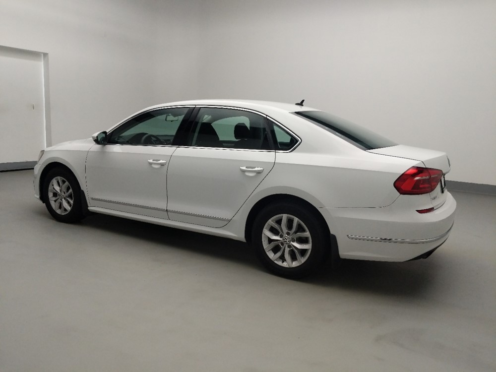 2016 Volkswagen Passat - Driver Rear Side