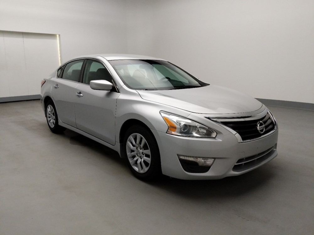 2014 Nissan Altima - Passenger Front Bumper