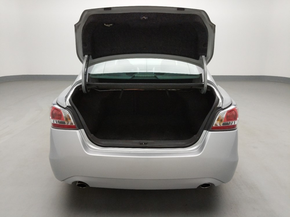 2014 Nissan Altima - Trunk