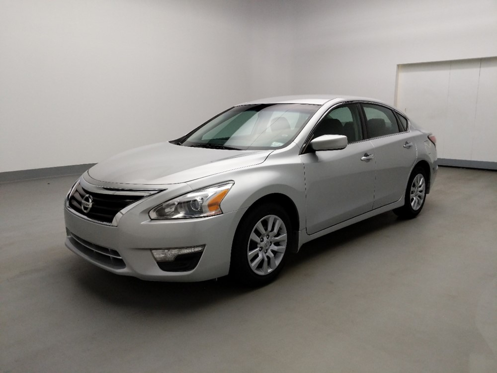 2014 Nissan Altima - Driver Front Bumper