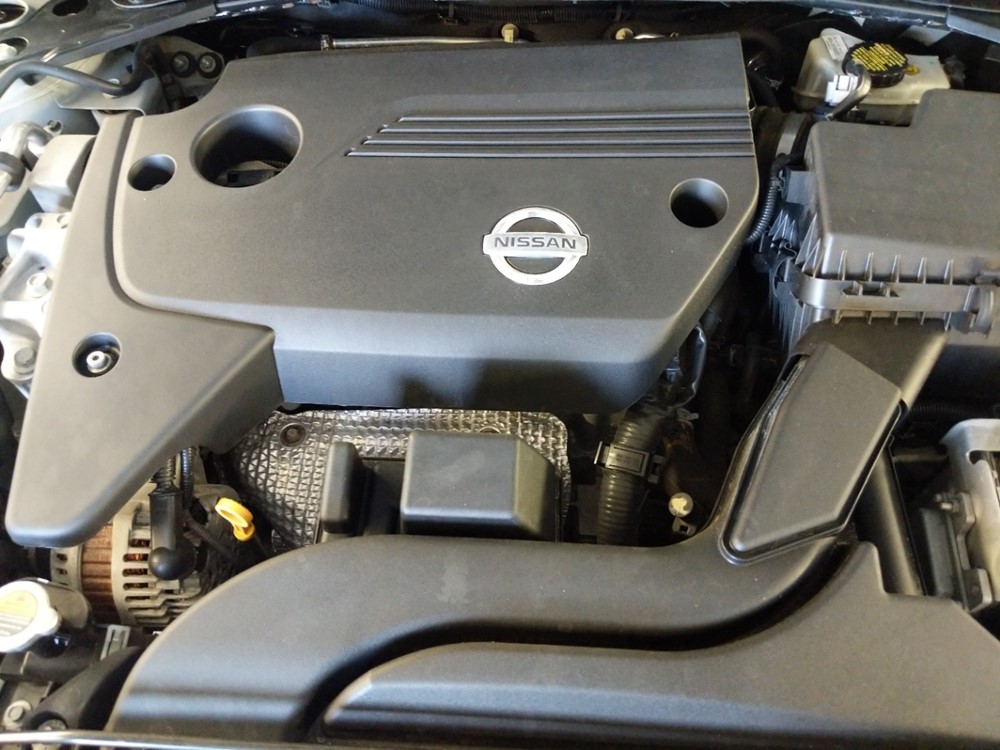 2014 Nissan Altima - Engine