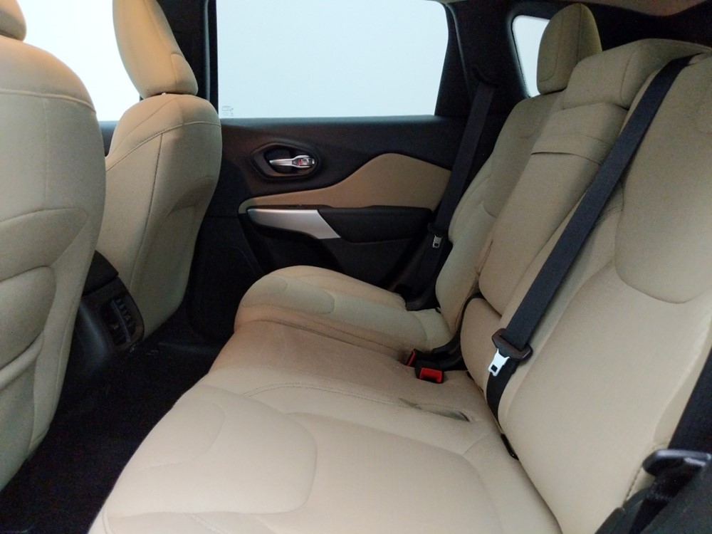 2017 Jeep Cherokee - Driver Rear Seat
