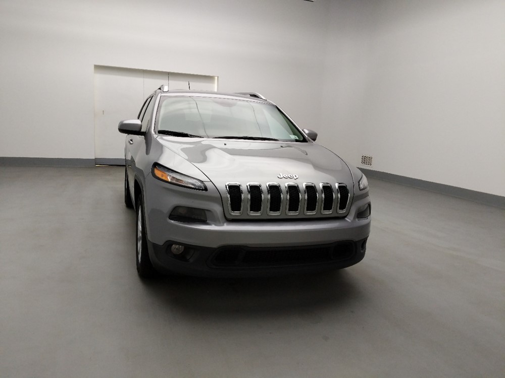 2017 Jeep Cherokee - Passenger Front Hood