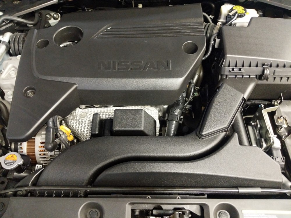 2017 Nissan Altima - Engine