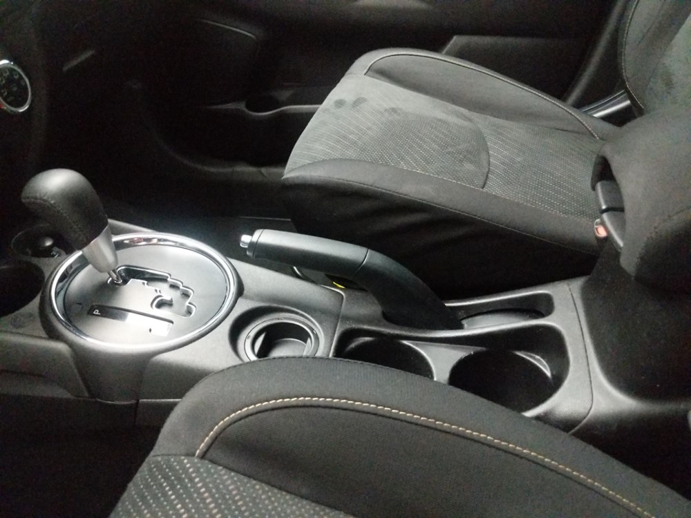 2015 Mitsubishi Outlander - Center Console/Cup Holders
