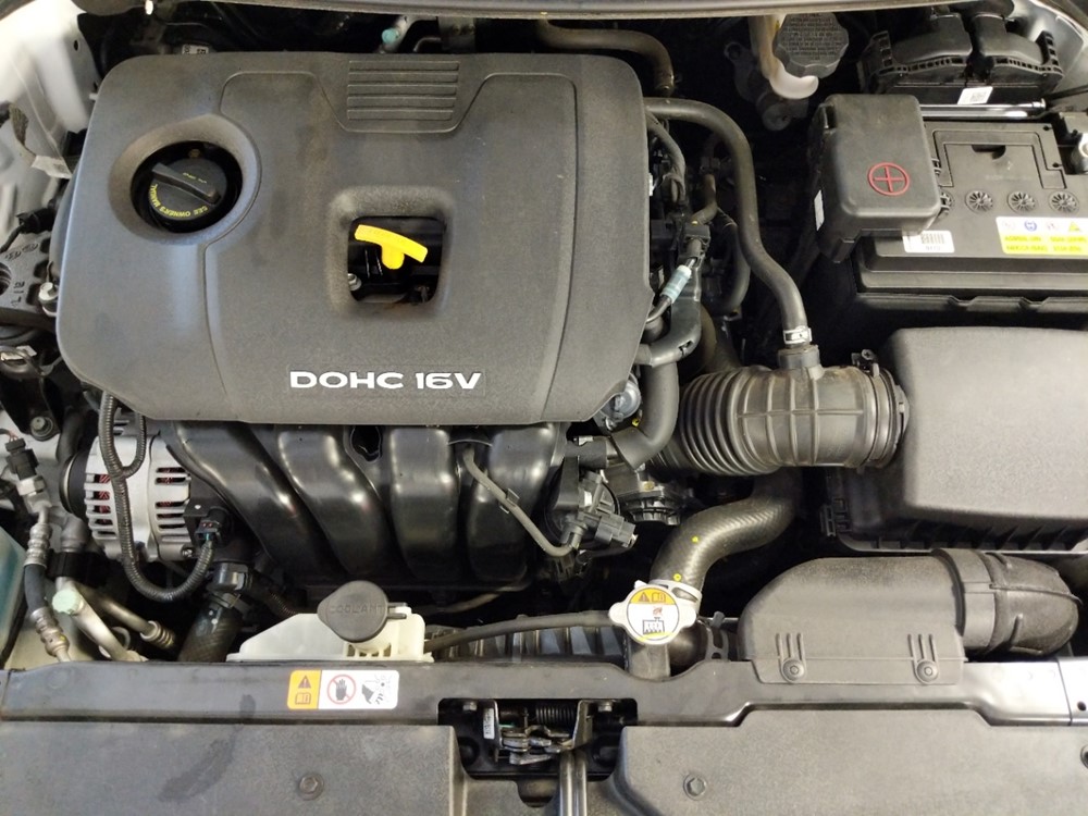 2017 Kia Forte - Engine