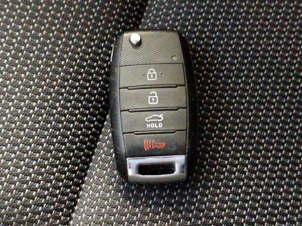 2017 Kia Forte - Keys