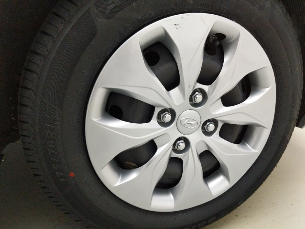 2017 Hyundai Accent - Wheel