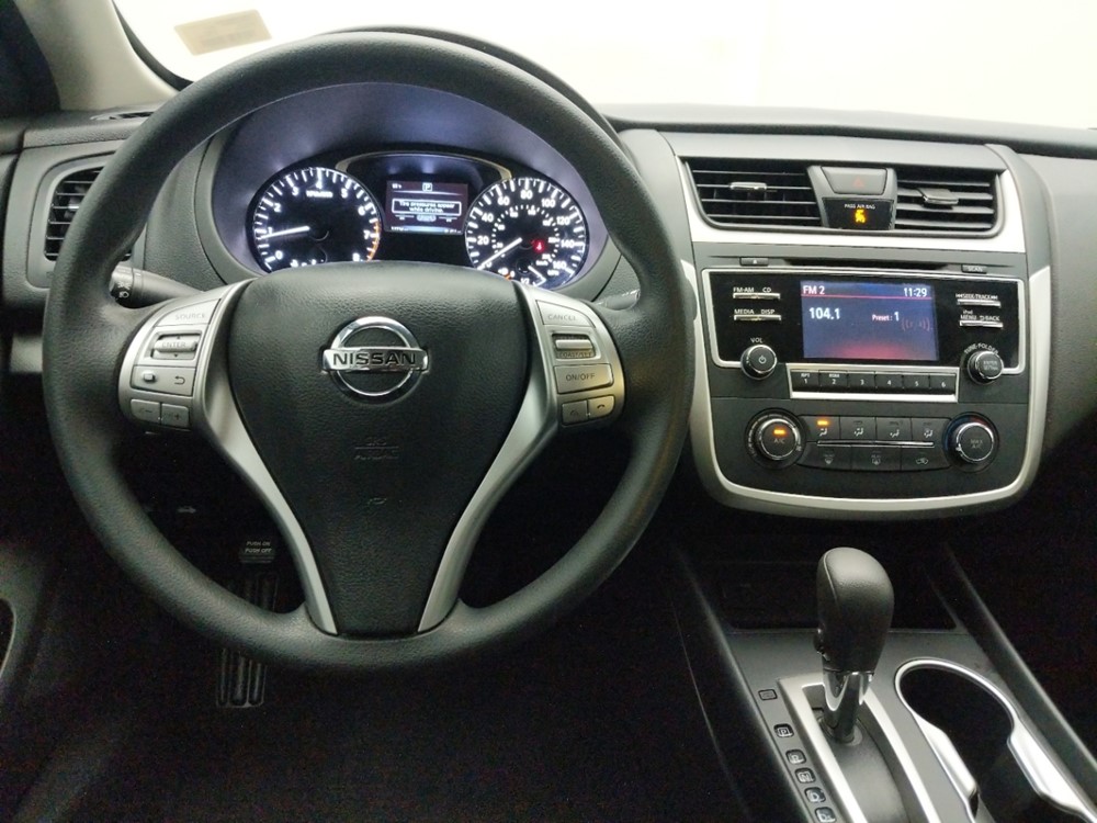 2017 Nissan Altima - Driver Dash
