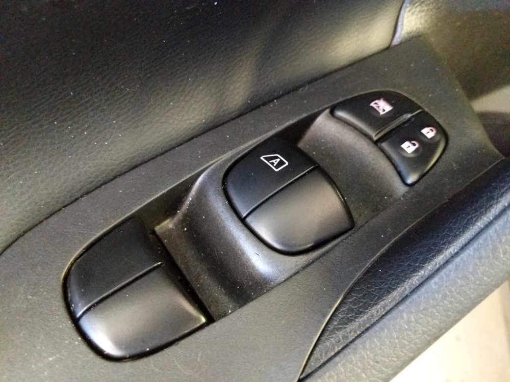 2017 Nissan Altima - Driver Power Windows/Lock Control
