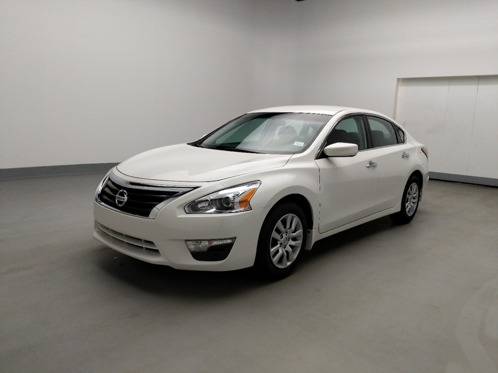 2015 Nissan Altima - Driver Front Bumper