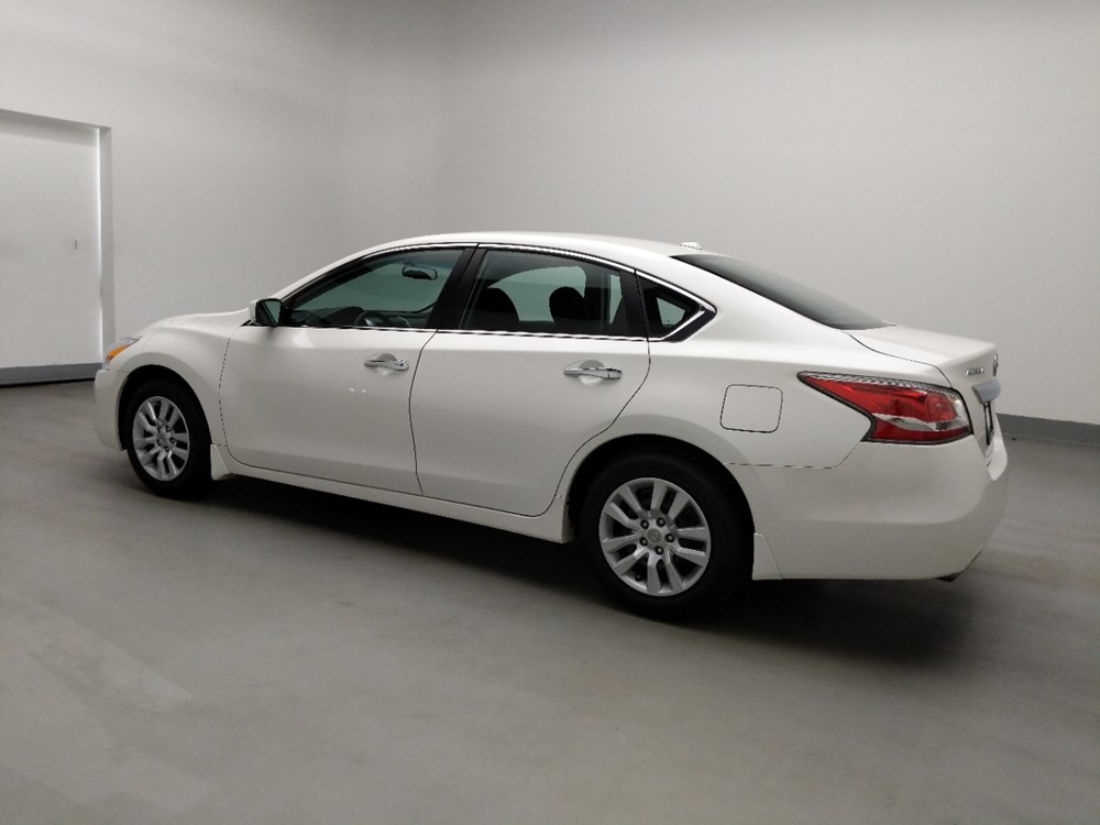 2015 Nissan Altima - Driver Rear Side