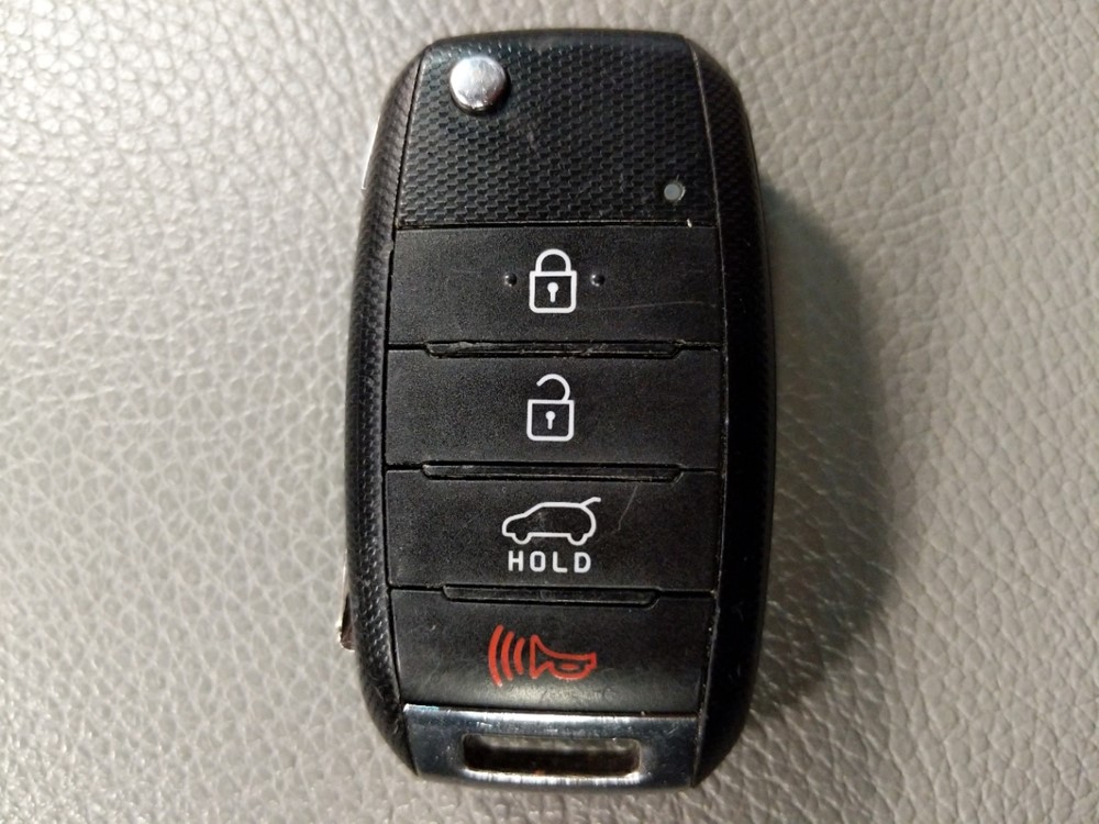 2015 Kia Sorento - Keys
