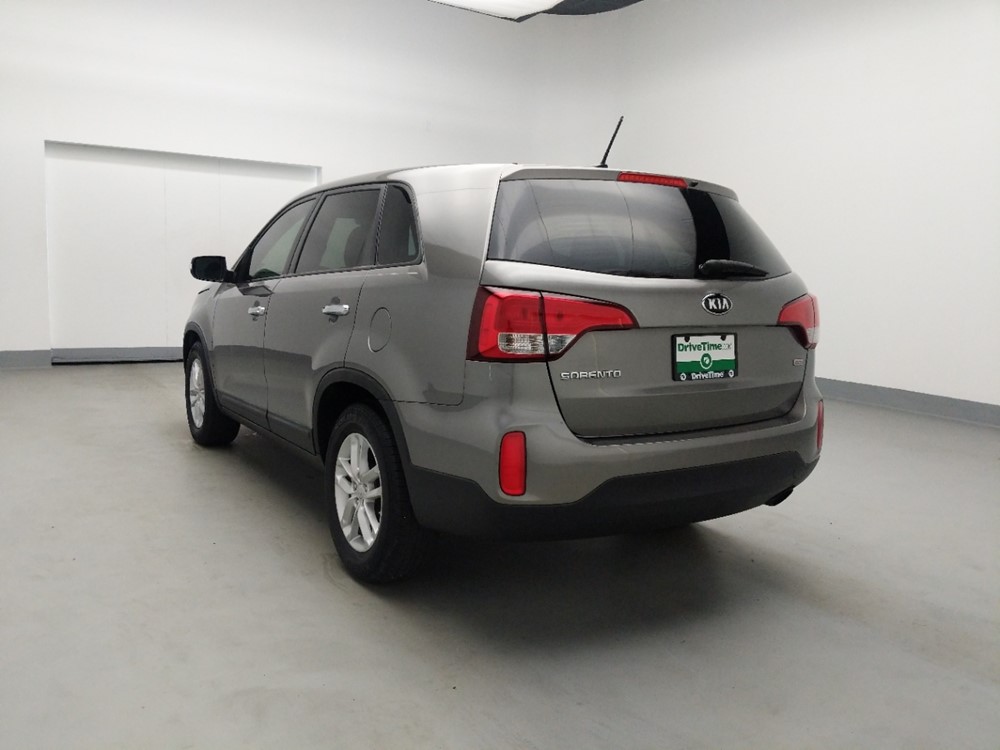 2015 Kia Sorento - Driver Rear Bumper