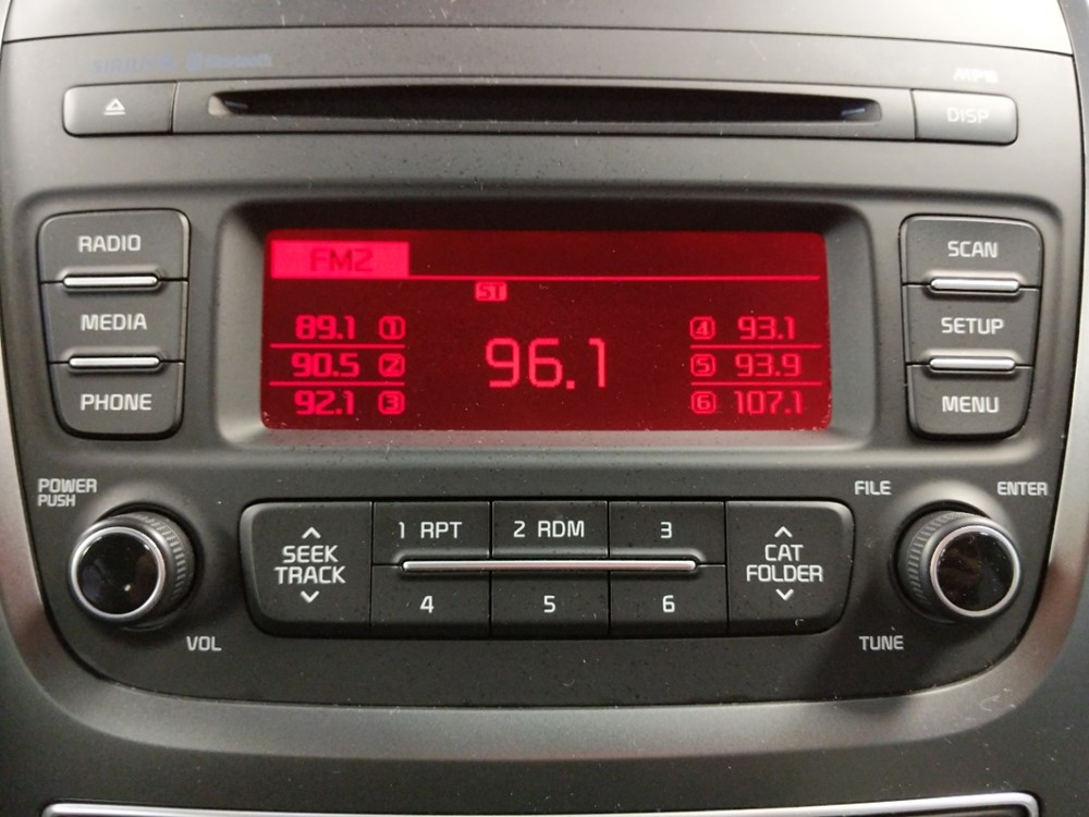 2015 Kia Sorento - Stereo Package