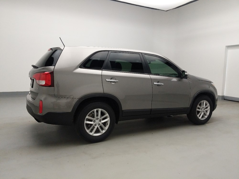 2015 Kia Sorento - Passenger Rear Side