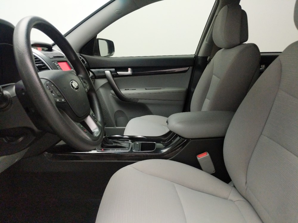 2015 Kia Sorento - Driver Front Seat