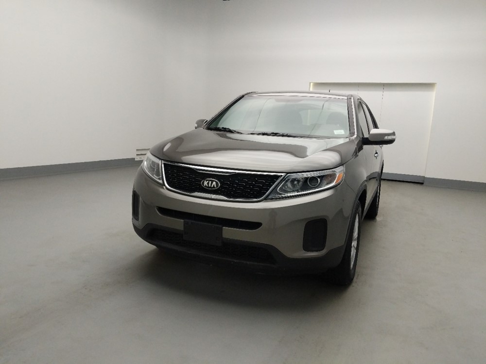 2015 Kia Sorento - Driver Front Hood