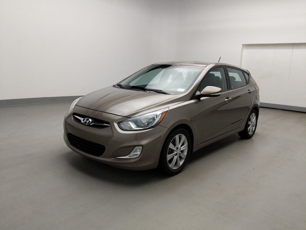 2013 Hyundai Accent - Driver Front Bumper