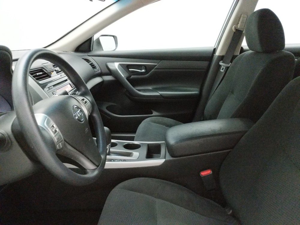 2015 Nissan Altima - Driver Front Seat