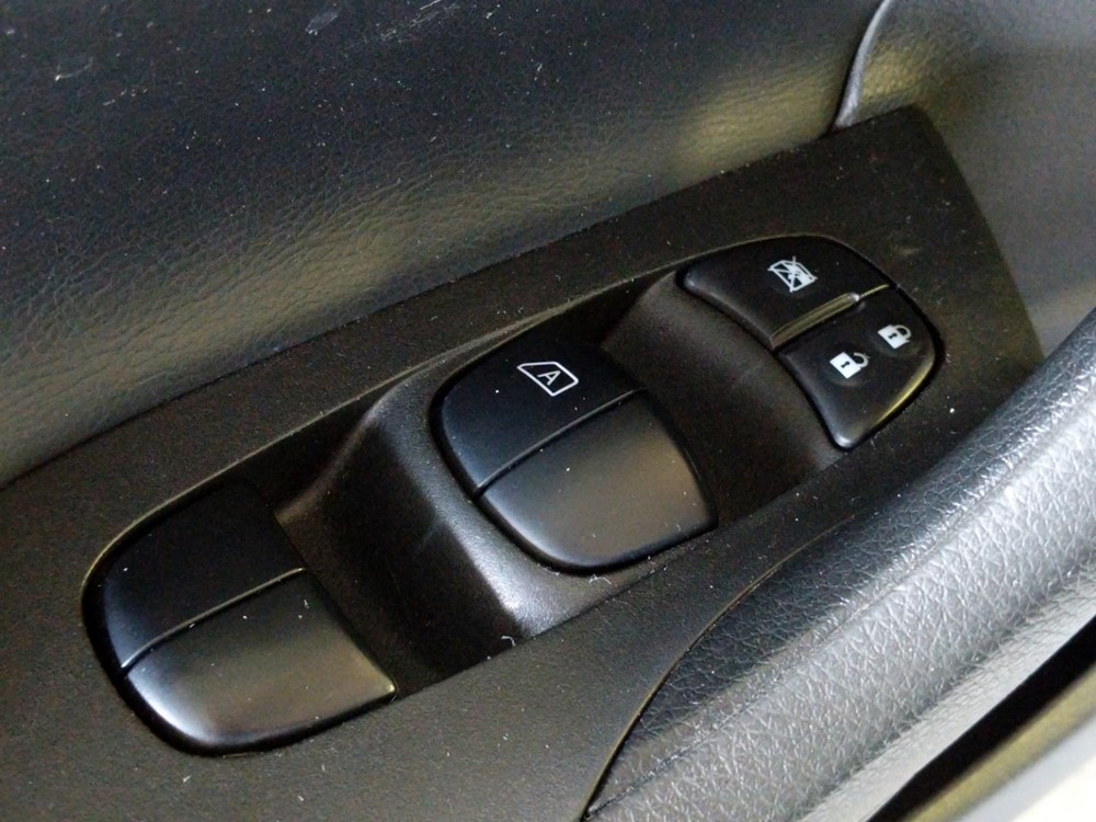 2015 Nissan Altima - Driver Power Windows/Lock Control