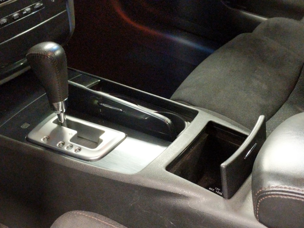 2014 Nissan Maxima - Center Console/Cup Holders