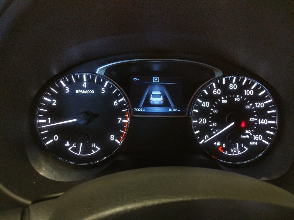 2016 Nissan Altima - Odometer Close Up